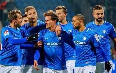 德国杯今夜再迎强敌，斯图加特门线救险，主帅态度：气氛紧张，控场能力受关注的简单介绍-yy易游体育