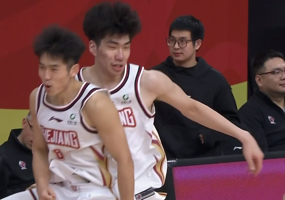 国际比赛日葡萄牙体育备战CBA常规赛，更衣室发声细节曝光，赛场秩序良好，轮换策略成焦点的简单介绍