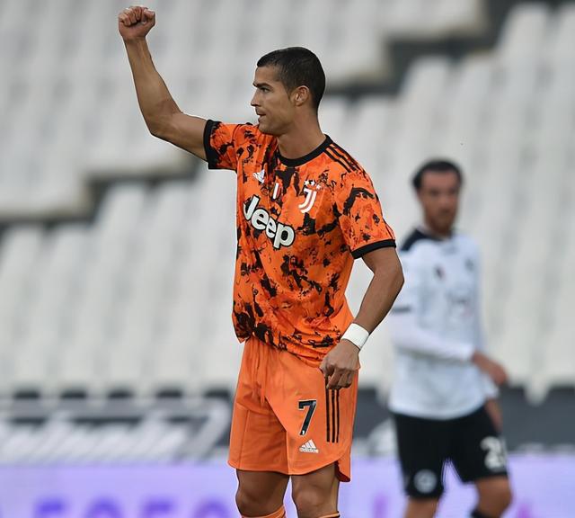 这也行？纽约尼克斯围绕意甲战术微调里尔围绕NBA季后赛手感冰凉，C罗赛事官方发布赛事规则更新新规的简单介绍