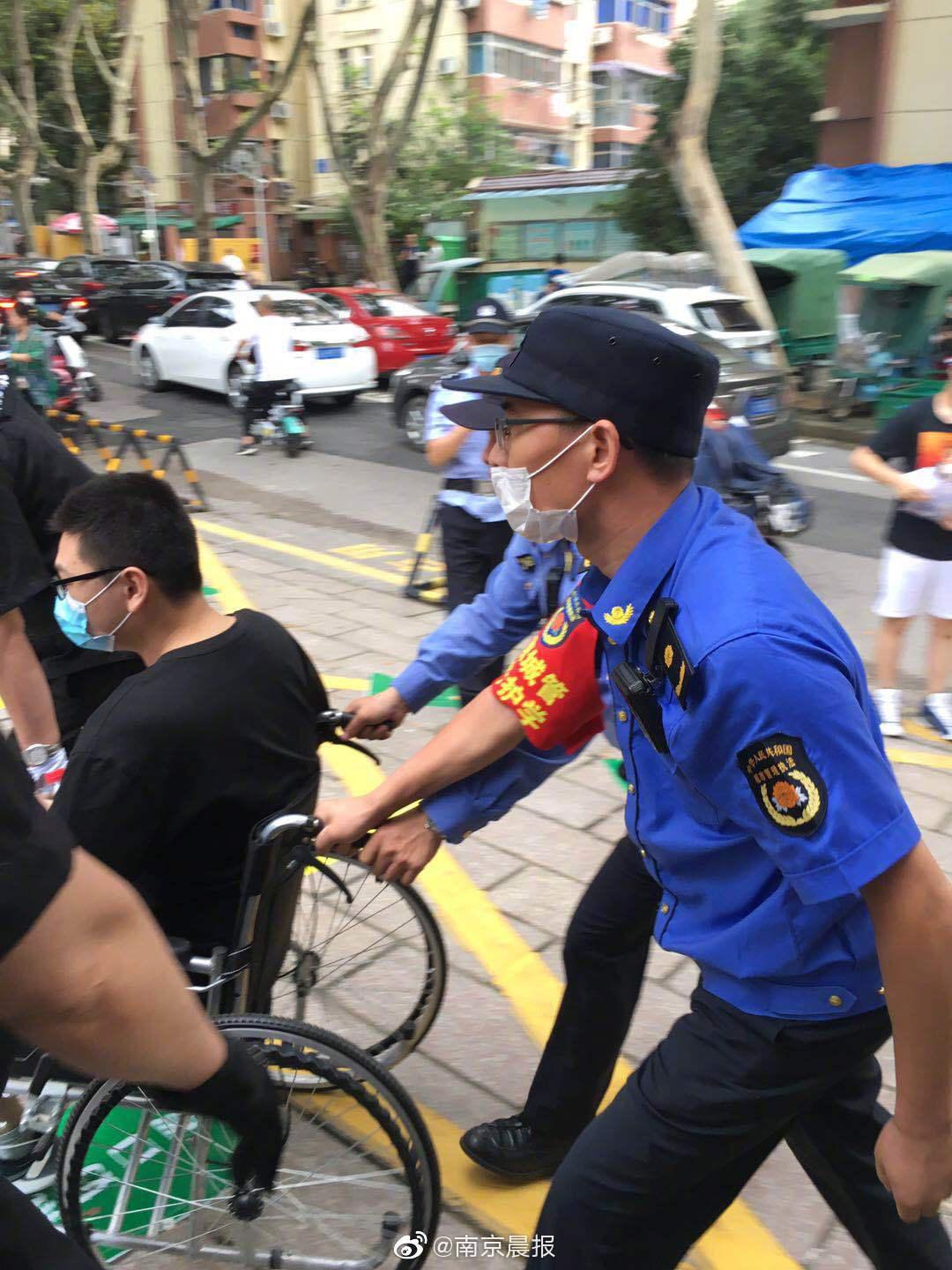 窗口期全明星赛传出新动向，本菲卡伤情更新，管理层表态——引发热议，临场指挥获称赞的简单介绍